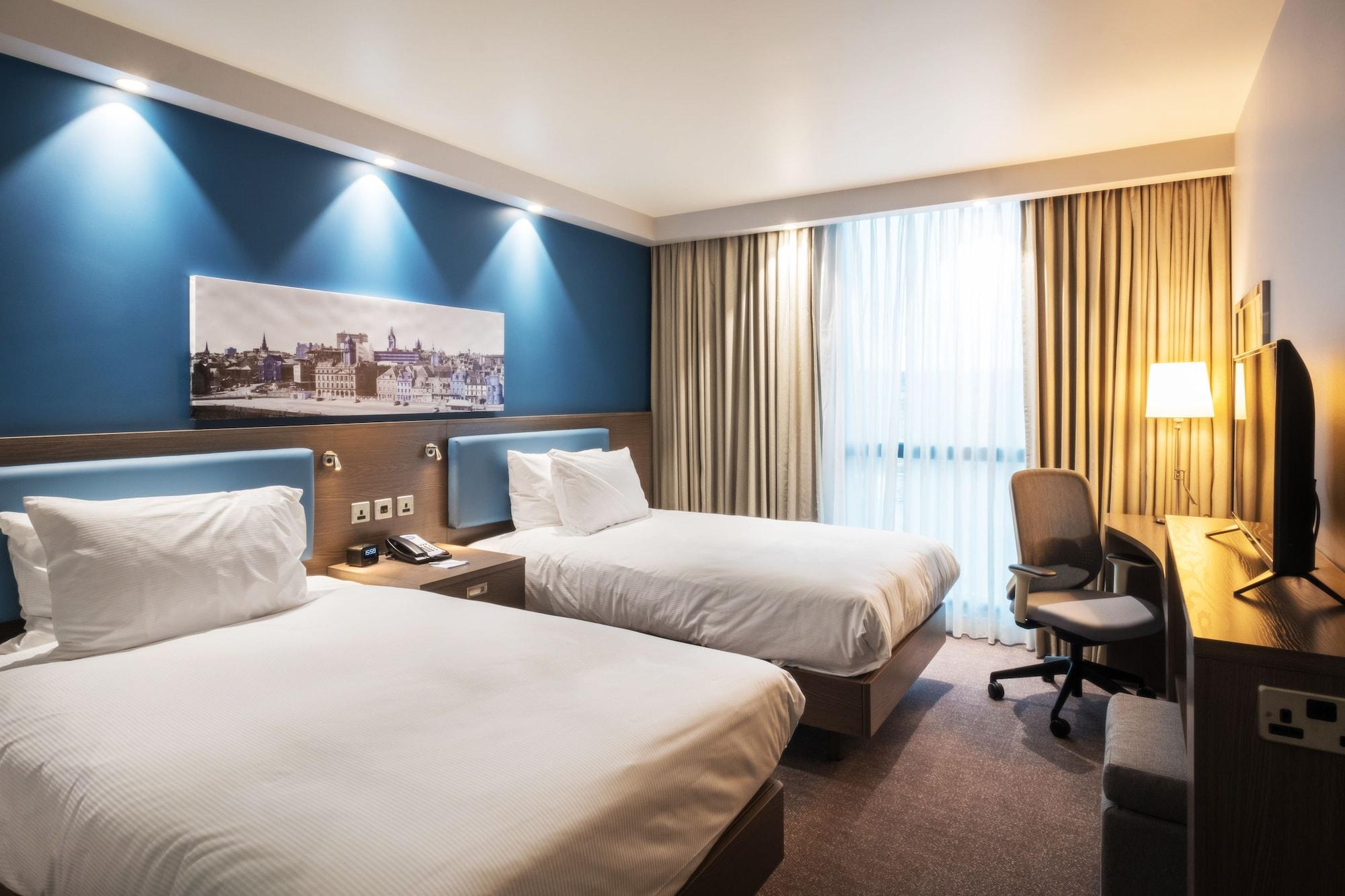 Hampton By Hilton Aberdeen Airport Дайс Екстер'єр фото
