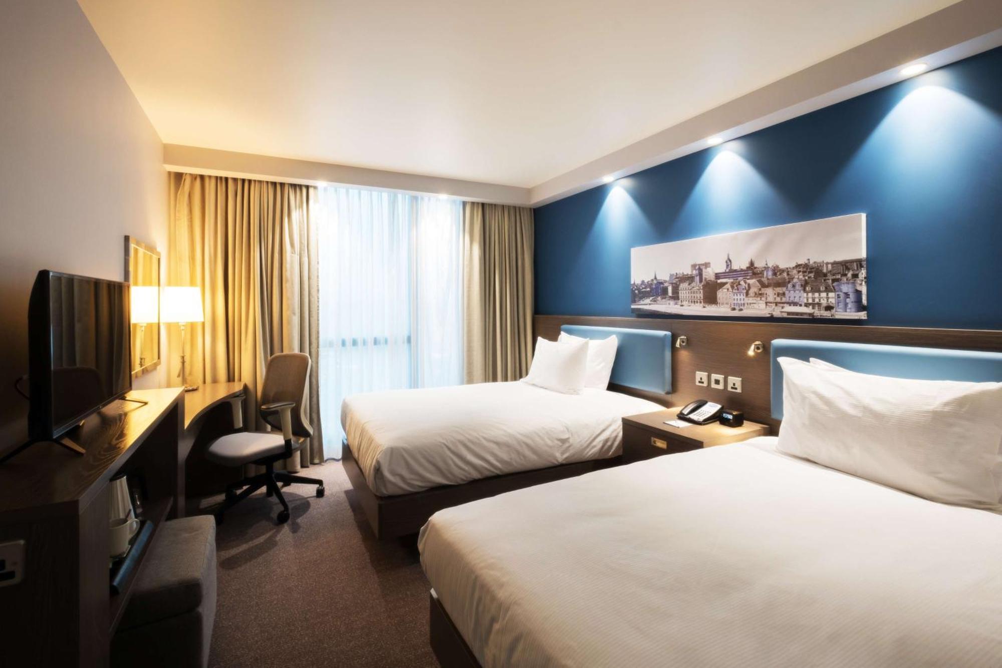 Hampton By Hilton Aberdeen Airport Дайс Екстер'єр фото