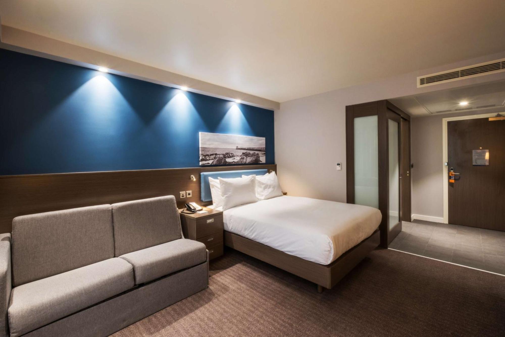 Hampton By Hilton Aberdeen Airport Дайс Екстер'єр фото