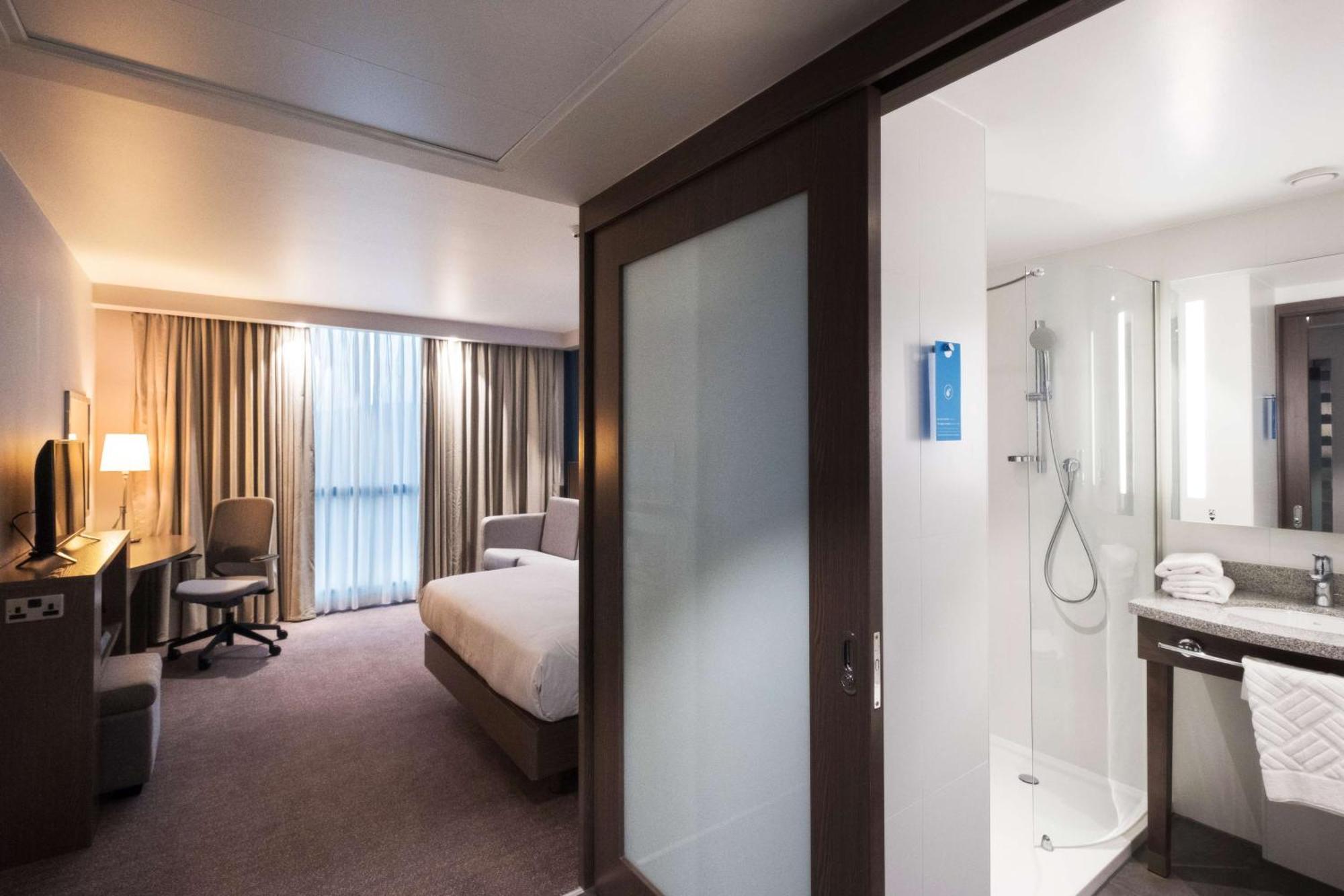 Hampton By Hilton Aberdeen Airport Дайс Екстер'єр фото